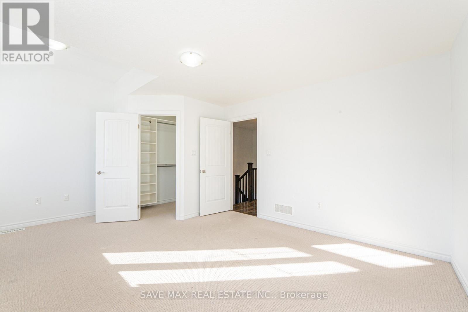 34 - 34 Arlington Crescent, Guelph, ON - Photo Showing Other Room
