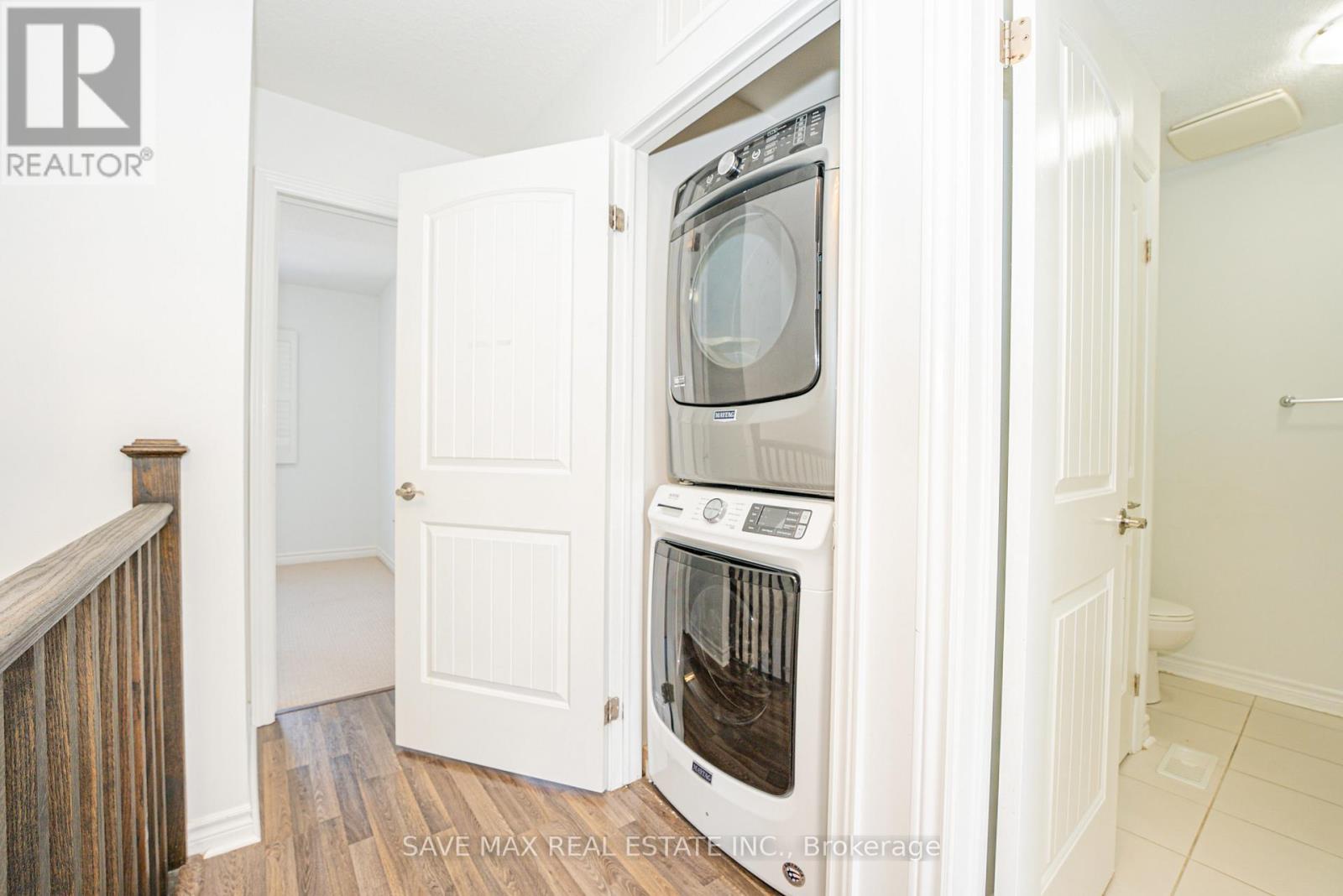 34 - 34 Arlington Crescent, Guelph, ON - Indoor Photo Showing Laundry Room