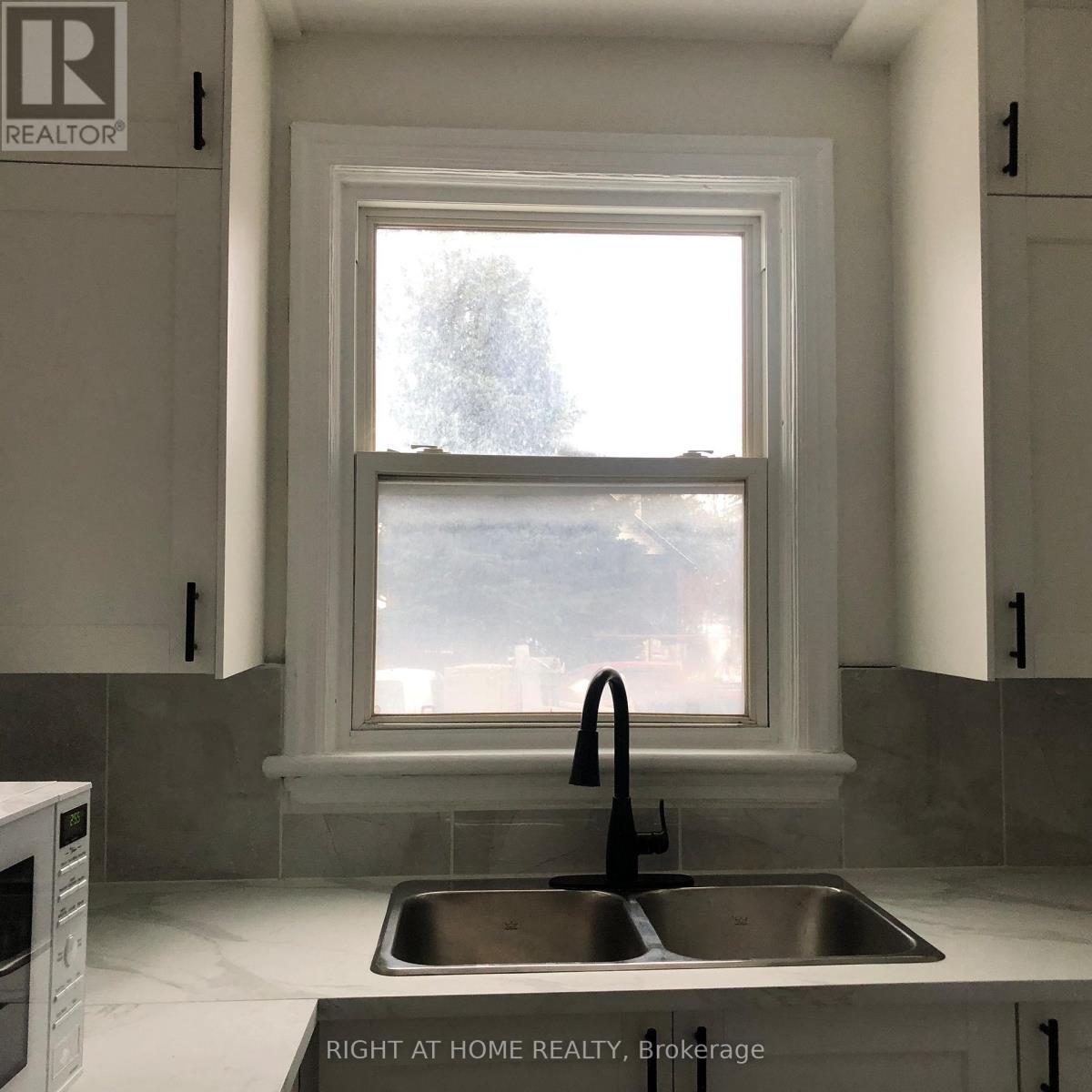 3 - 55 Glendale Avenue S, Ottawa, ON