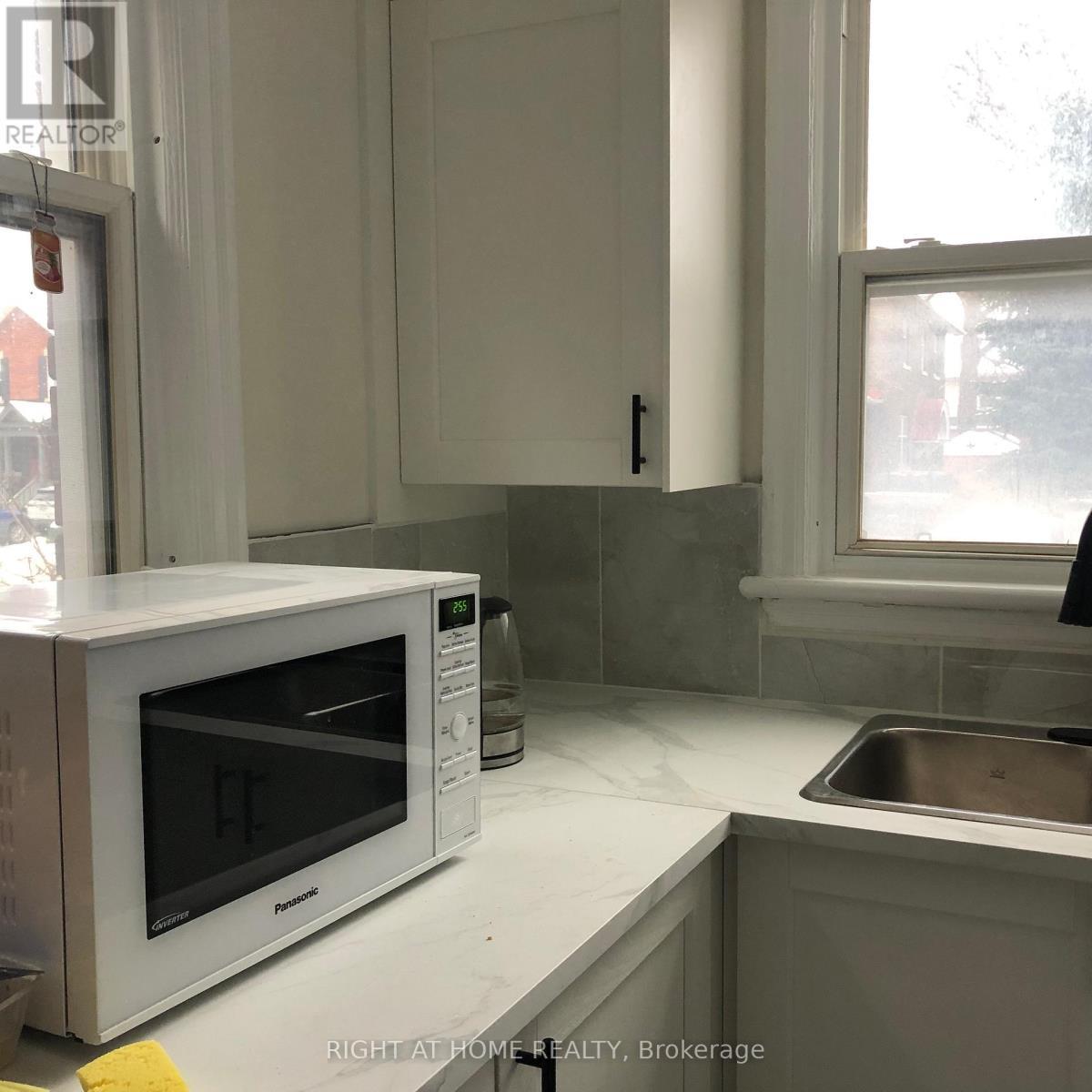 3 - 55 Glendale Avenue S, Ottawa, ON