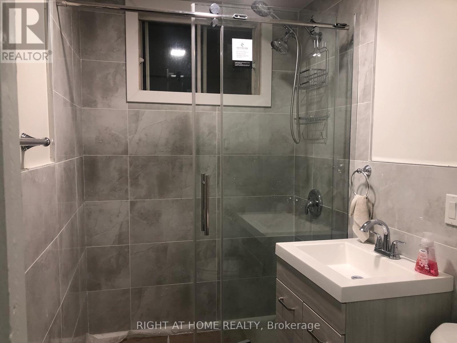 3 - 55 Glendale Avenue S, Ottawa, ON