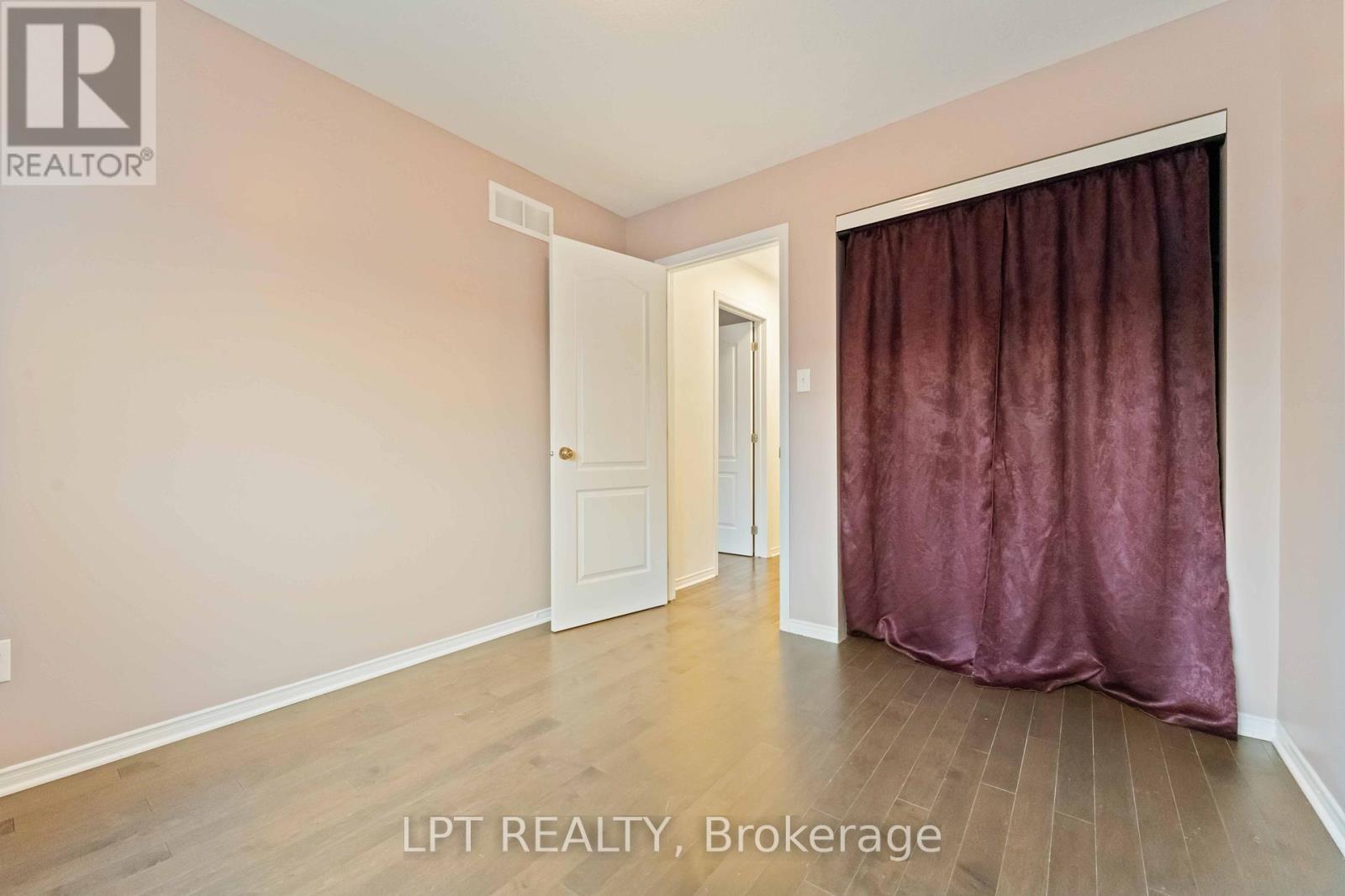 213 Idlewild Private, Ottawa, ON - Indoor Photo Showing Other Room