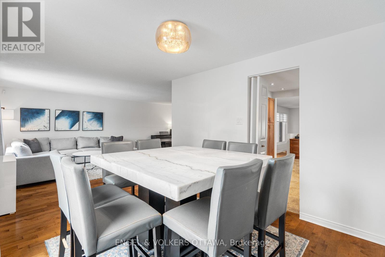 29 Valley Ridge Street, Ottawa, ON - Indoor Photo Showing Dining Room