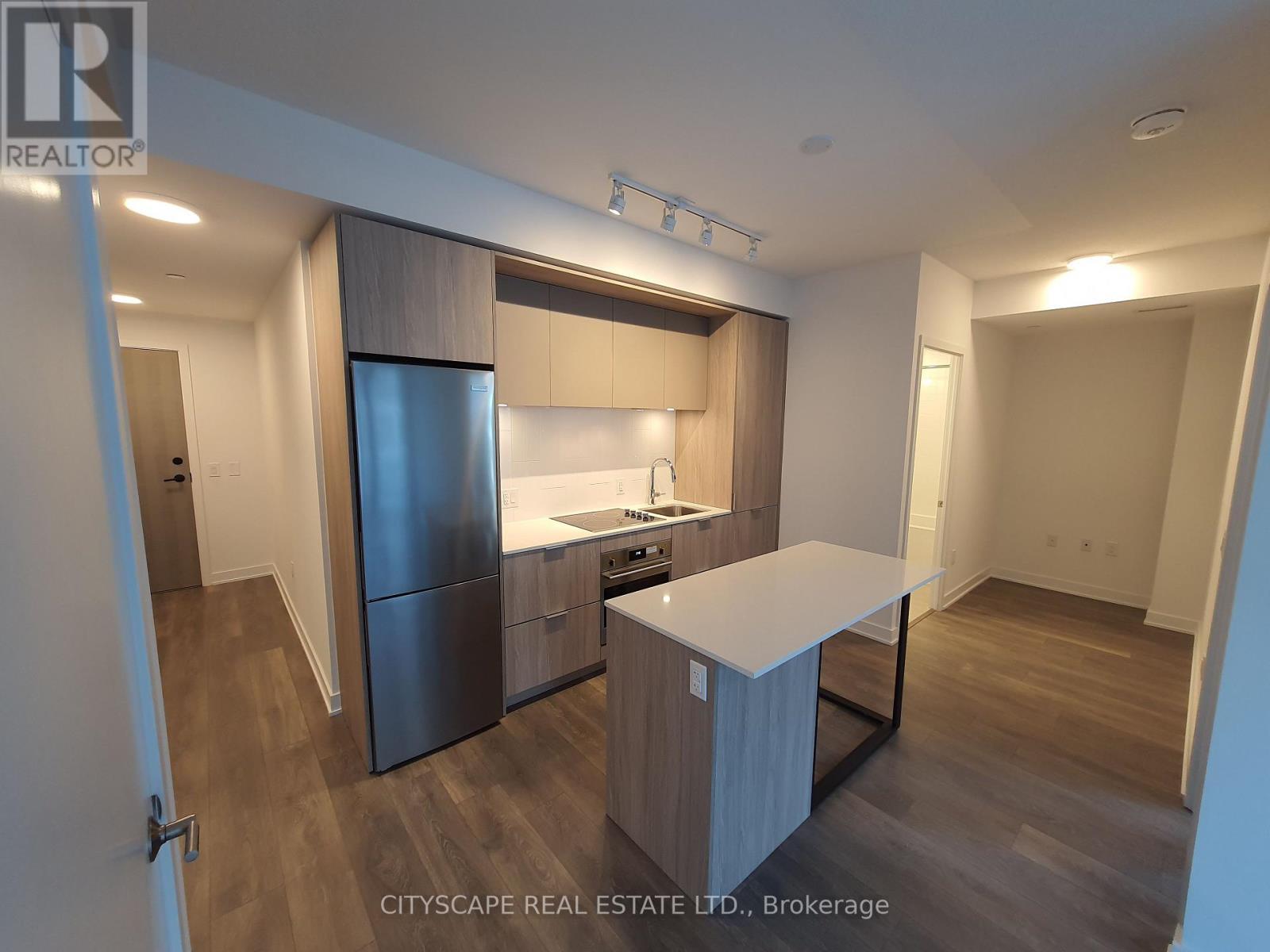 916 - 35 Tubman Avenue W, Toronto, ON - Indoor Photo Showing Kitchen With Double Sink
