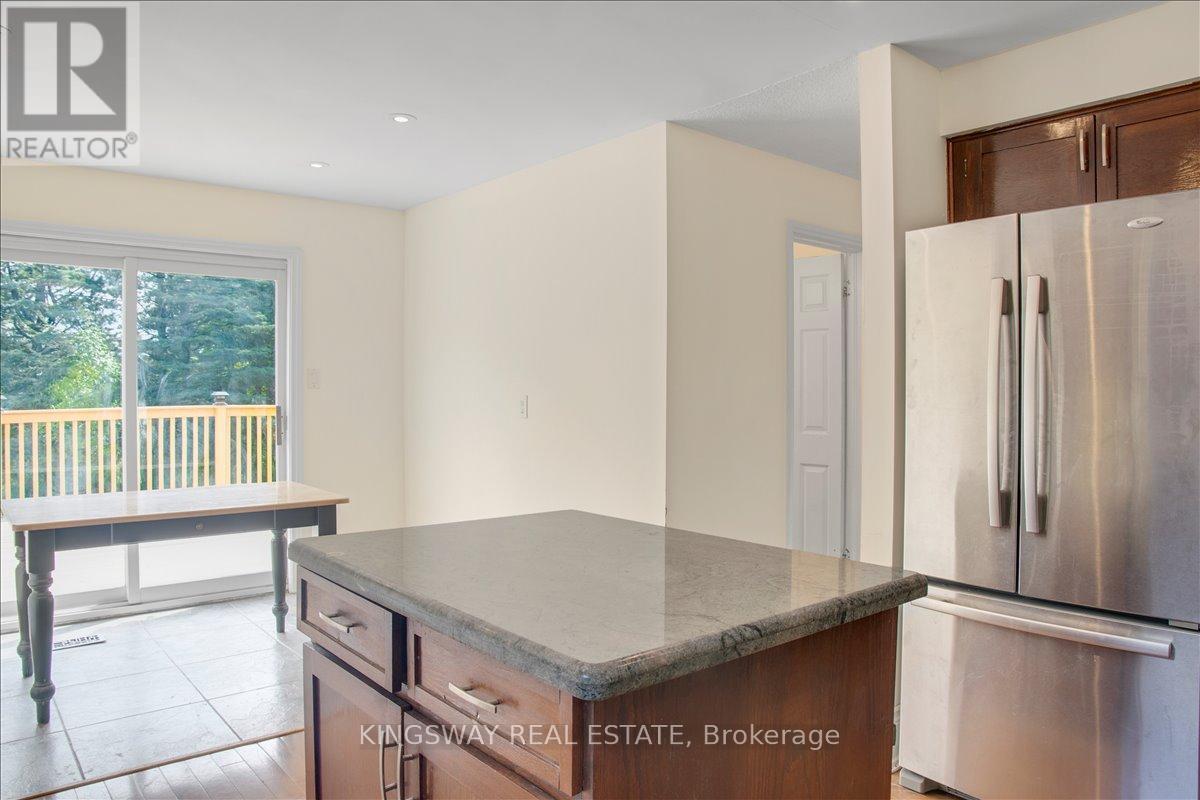 (Upper) - 26 Cynthia Crescent, Richmond Hill, ON - Indoor Photo Showing Kitchen