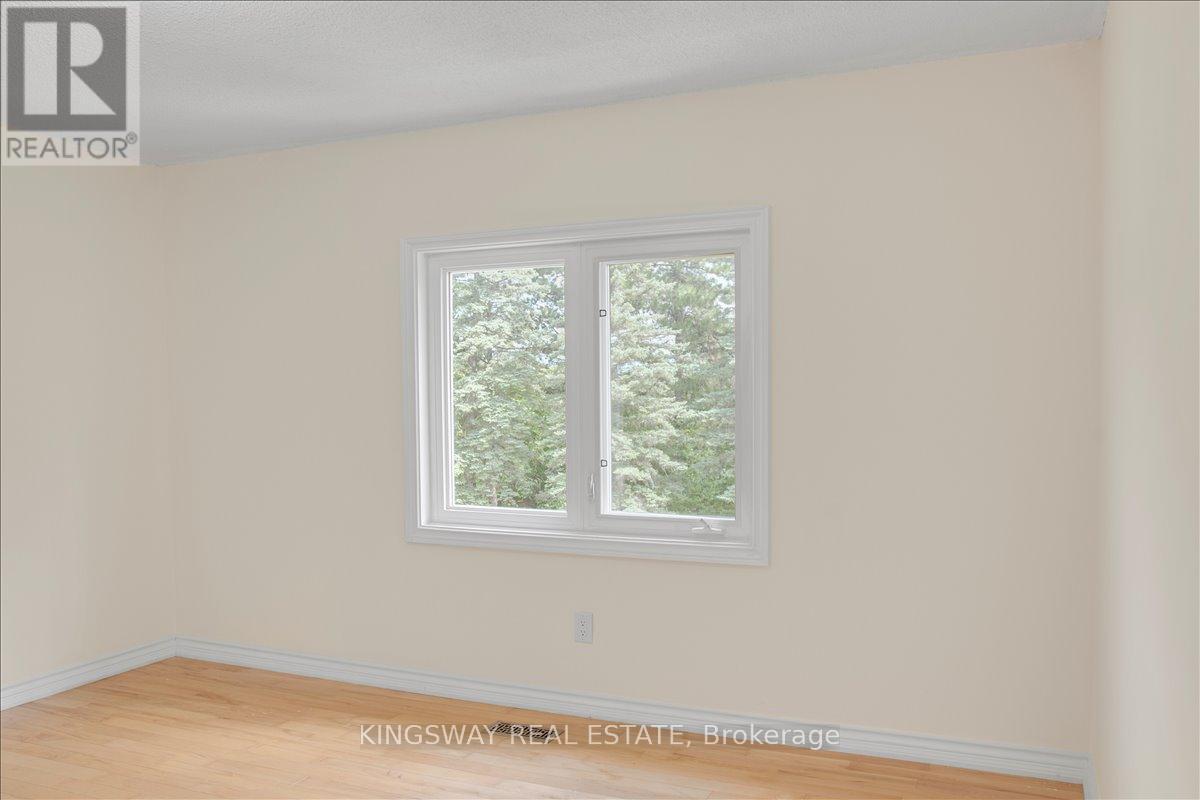 (Upper) - 26 Cynthia Crescent, Richmond Hill, ON - Indoor Photo Showing Other Room