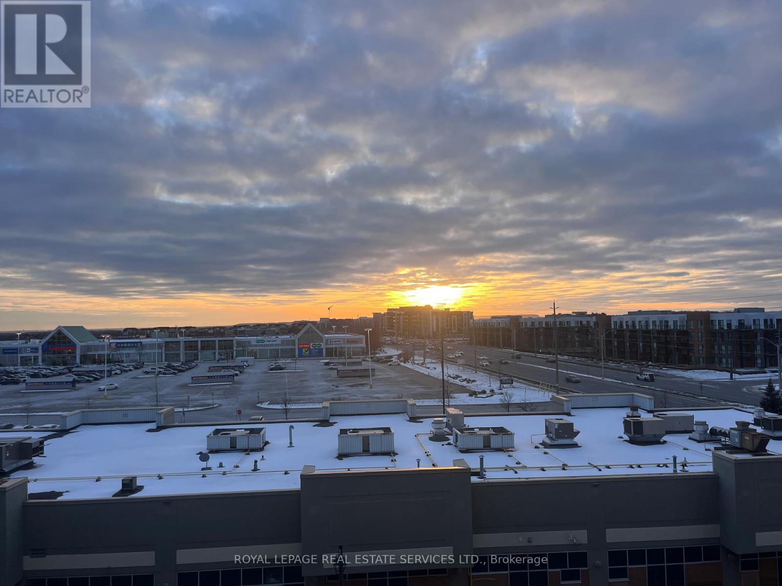 407 - 2481 Taunton Road, Oakville, ON - Outdoor With View