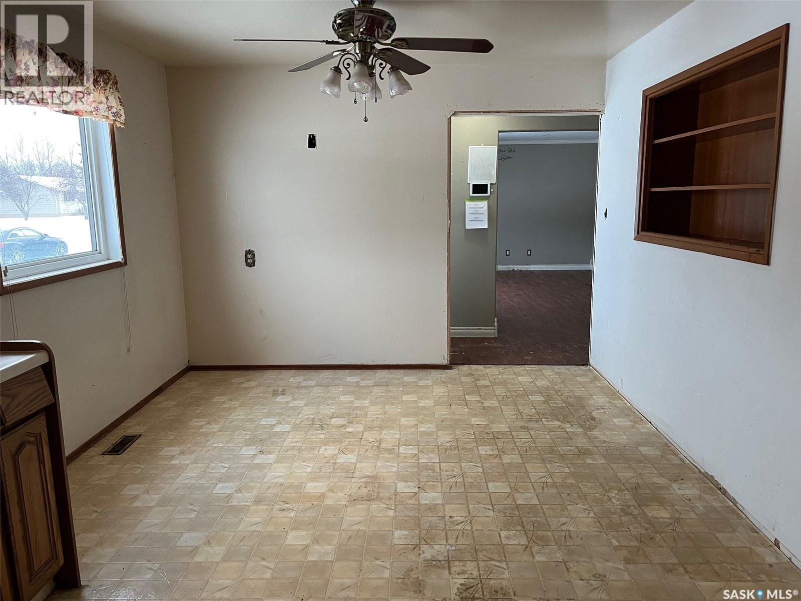 404 Central Avenue, Montmartre, SK - Indoor Photo Showing Other Room