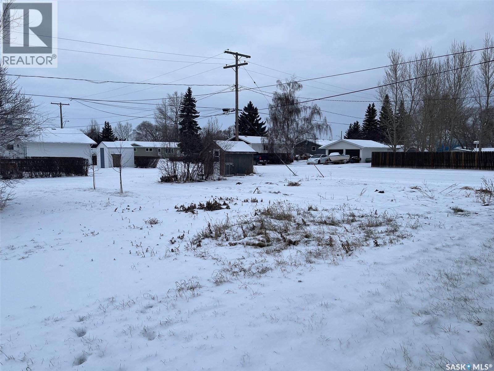 404 Central Avenue, Montmartre, SK - Outdoor