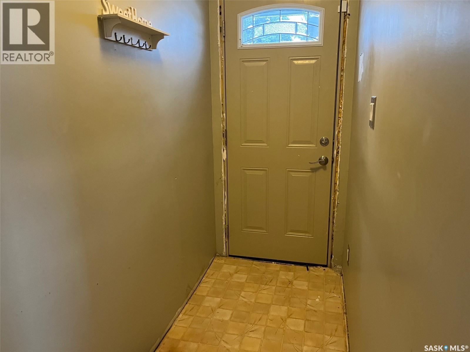 404 Central Avenue, Montmartre, SK - Indoor Photo Showing Other Room