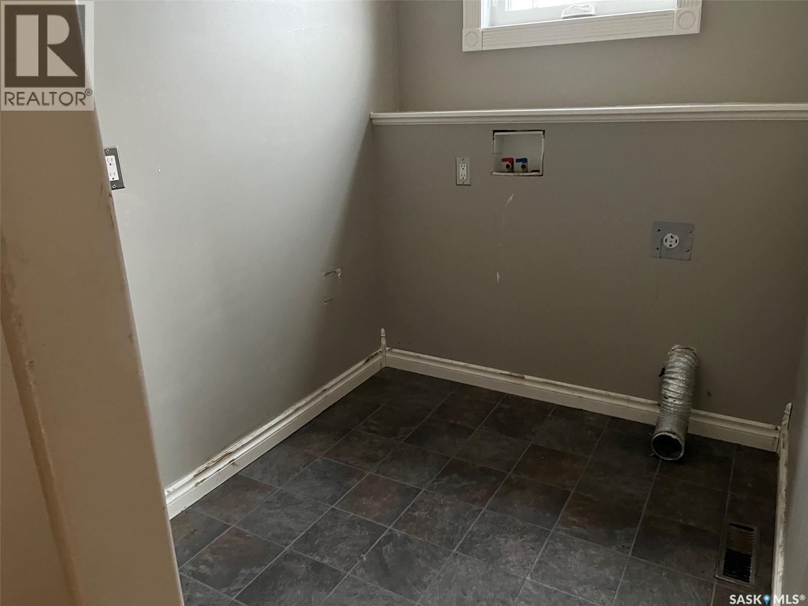 404 Central Avenue, Montmartre, SK - Indoor Photo Showing Other Room