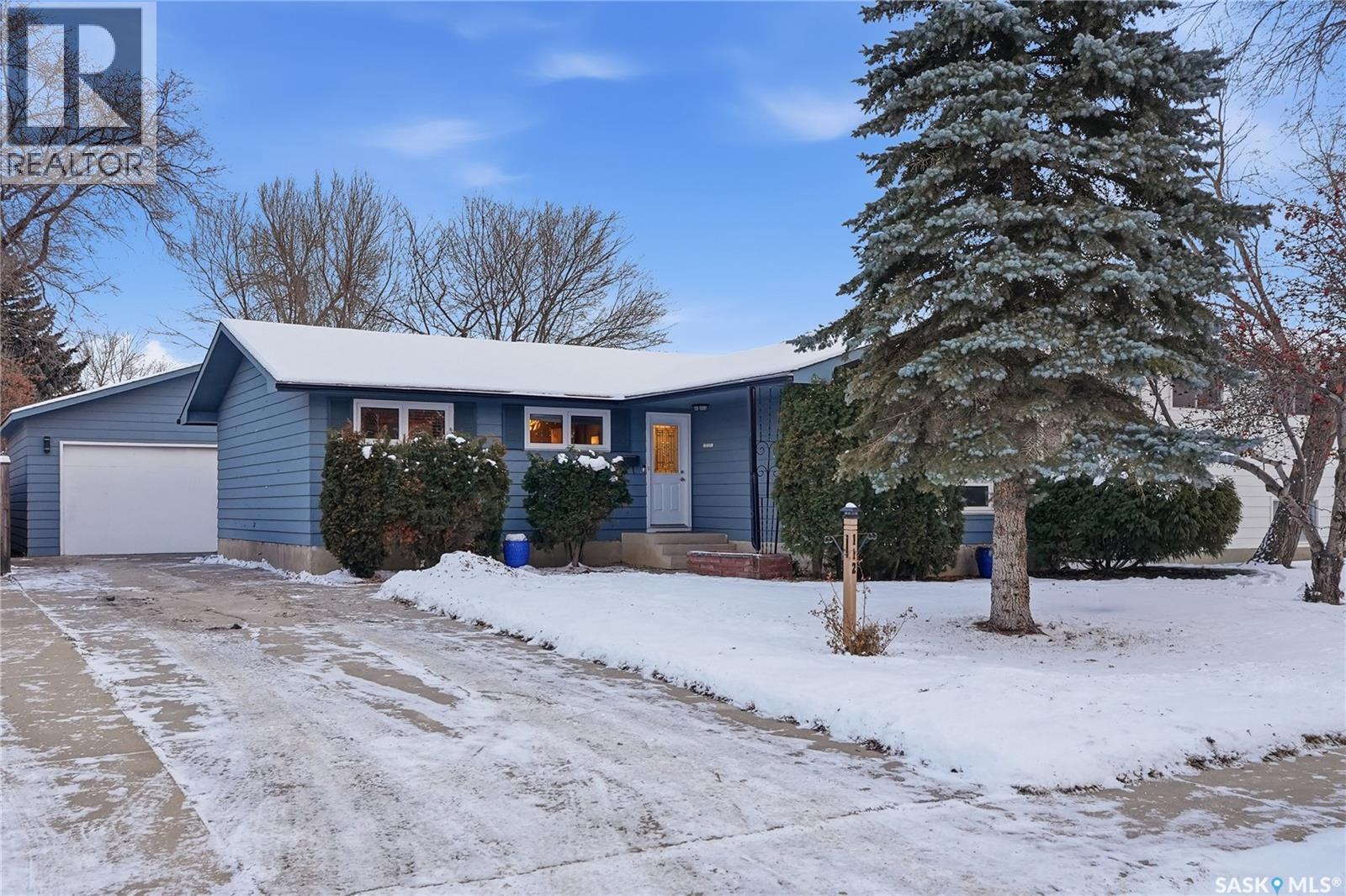 112 Brown Crescent, Saskatoon, SK - Outdoor