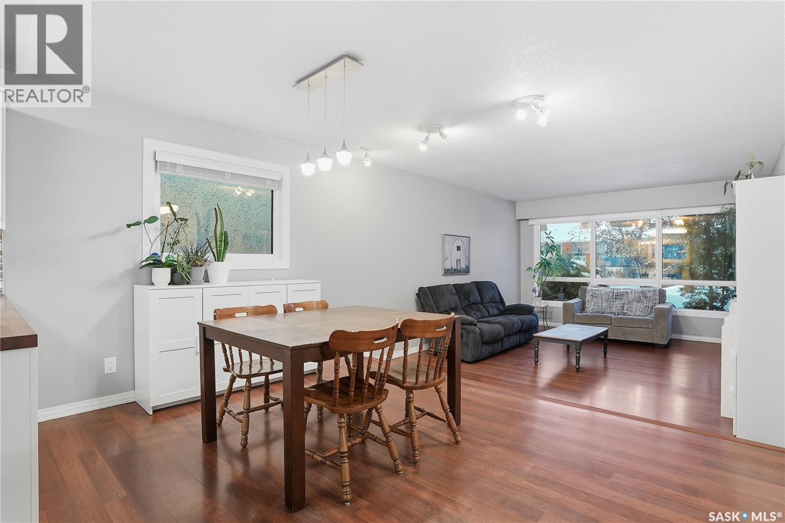 112 Brown Crescent, Saskatoon, SK - Indoor Photo Showing Dining Room