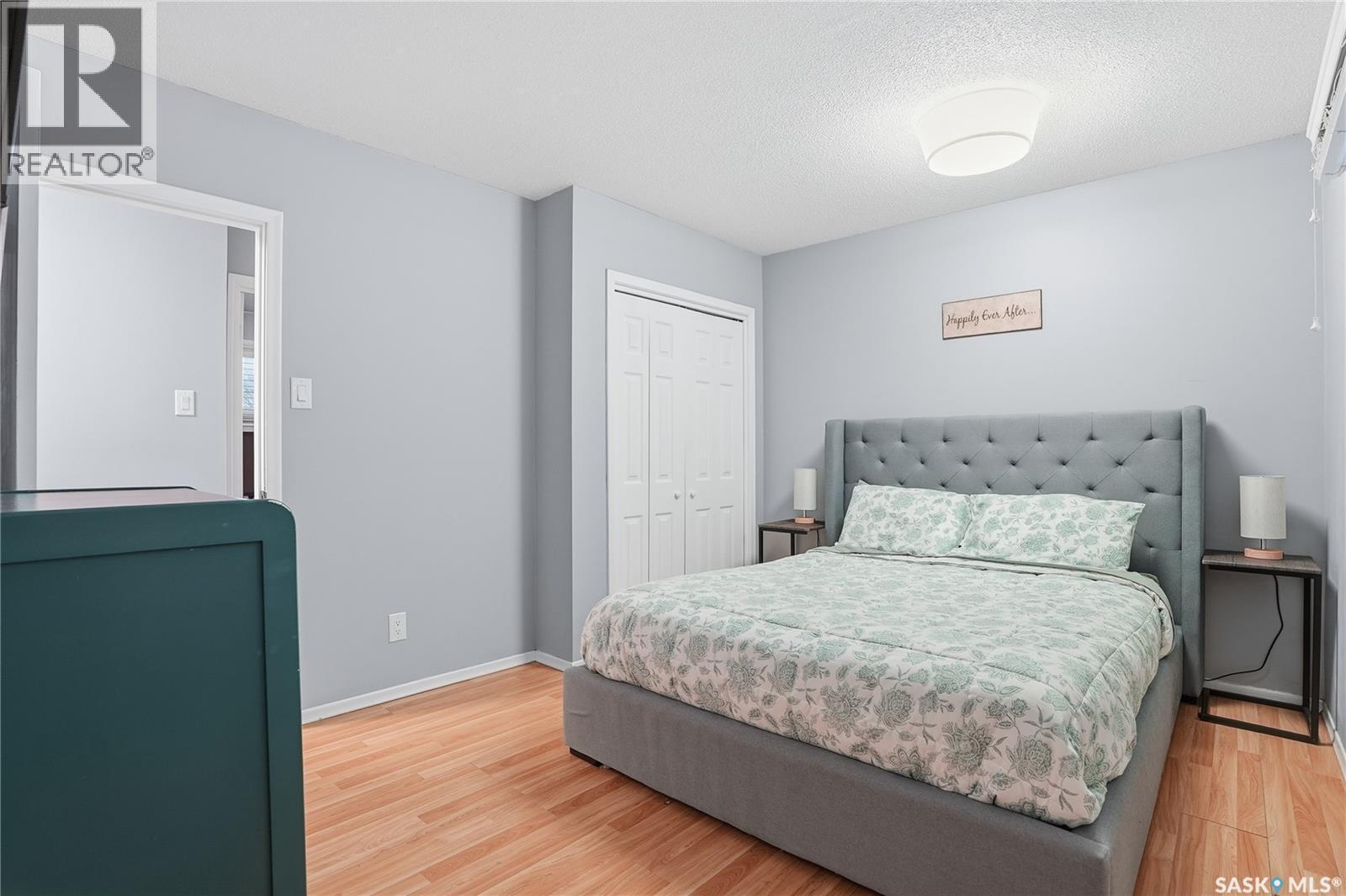 112 Brown Crescent, Saskatoon, SK - Indoor Photo Showing Bedroom