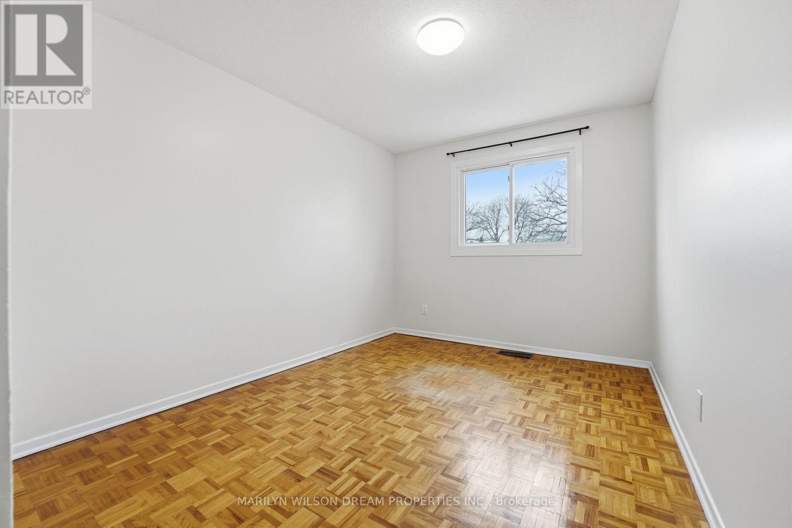 54 - 403 Miranda Private, Ottawa, ON - Indoor Photo Showing Other Room