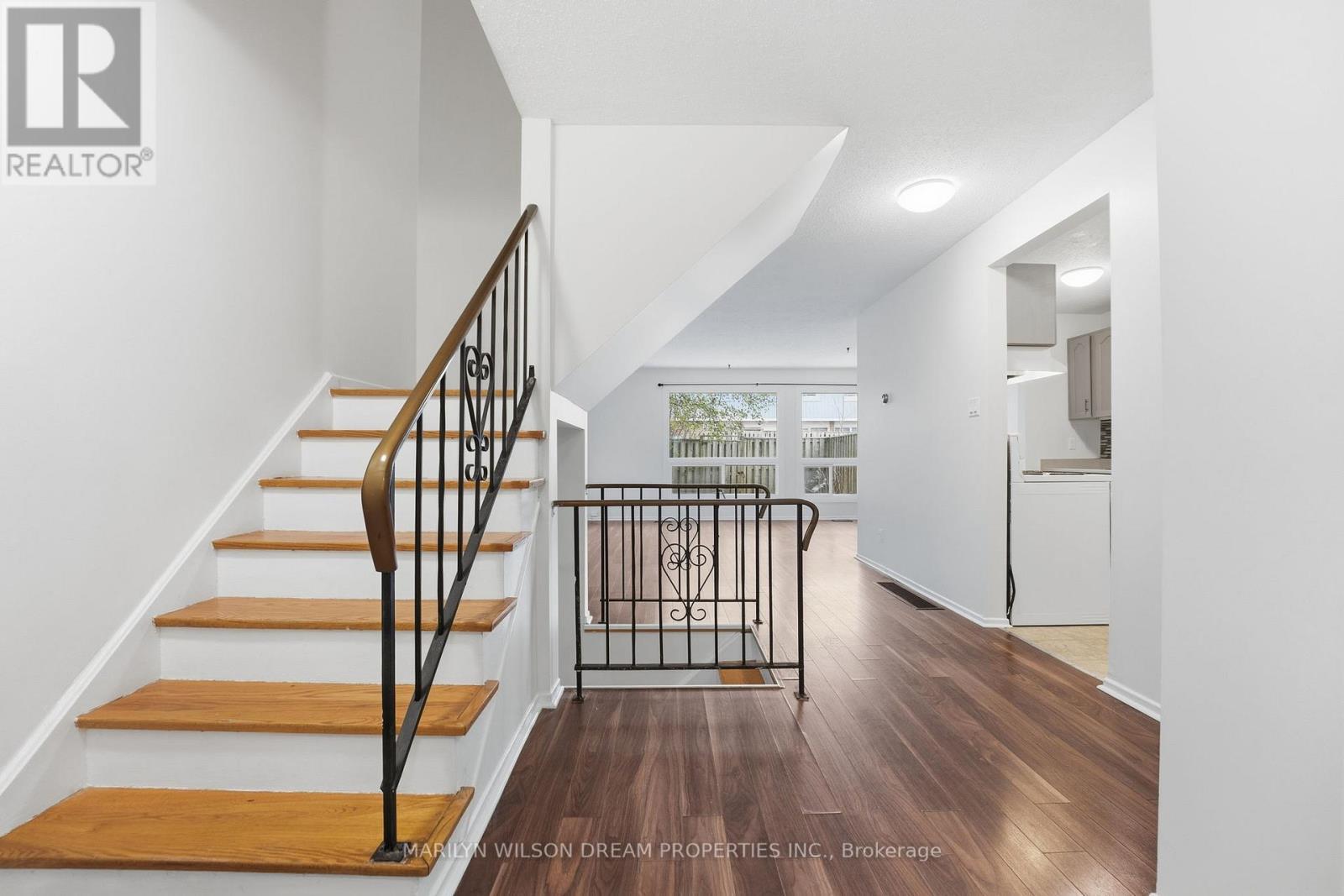 54 - 403 Miranda Private, Ottawa, ON - Indoor Photo Showing Other Room