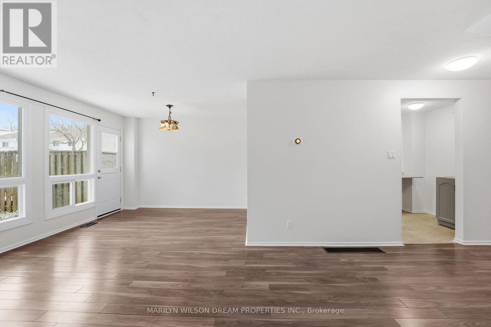 54 - 403 Miranda Private, Ottawa, ON - Indoor Photo Showing Other Room