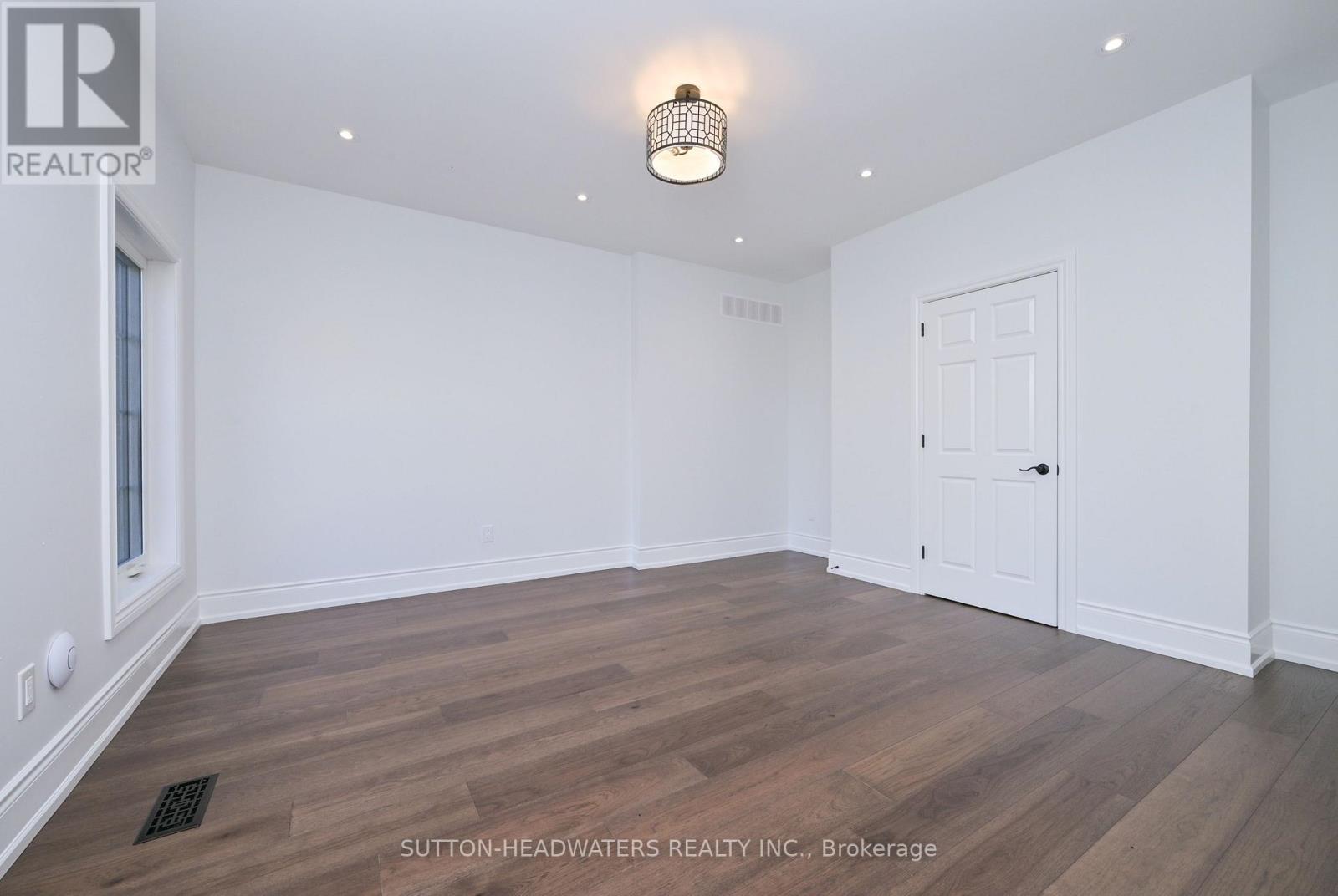 12 Flaherty Lane, Caledon, ON - Indoor Photo Showing Other Room