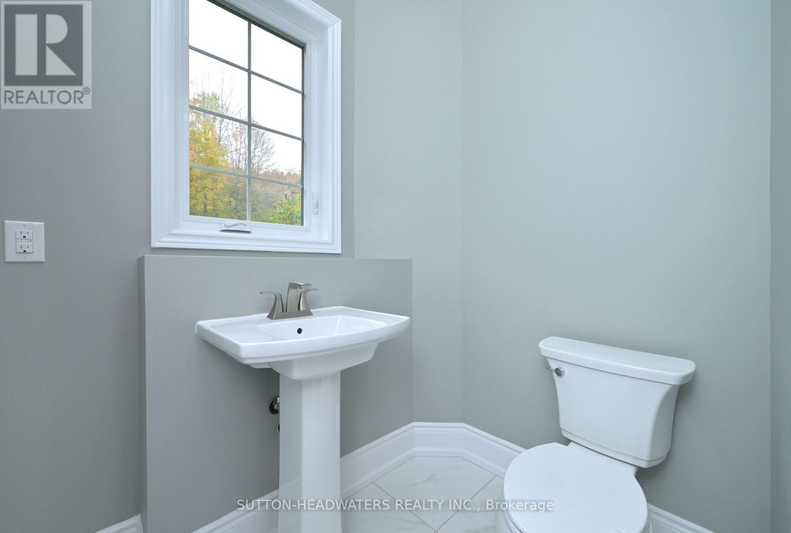 12 Flaherty Lane, Caledon, ON - Indoor Photo Showing Bathroom