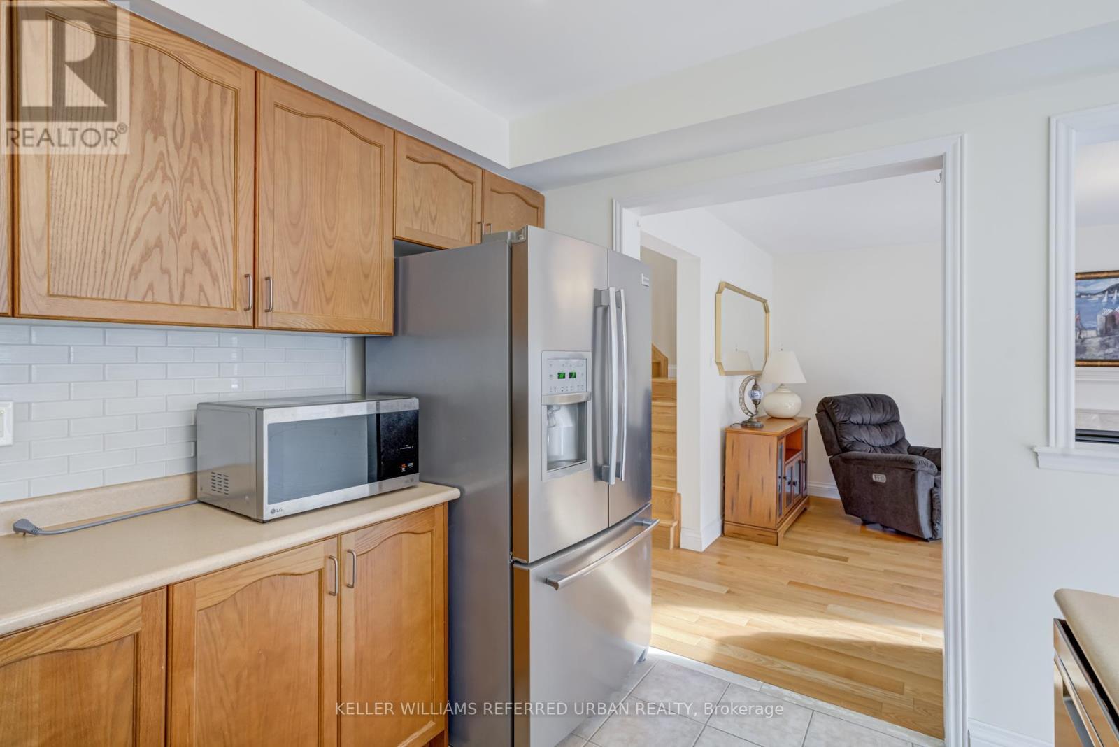 282 Giddings Crescent, Milton, ON - Indoor Photo Showing Kitchen