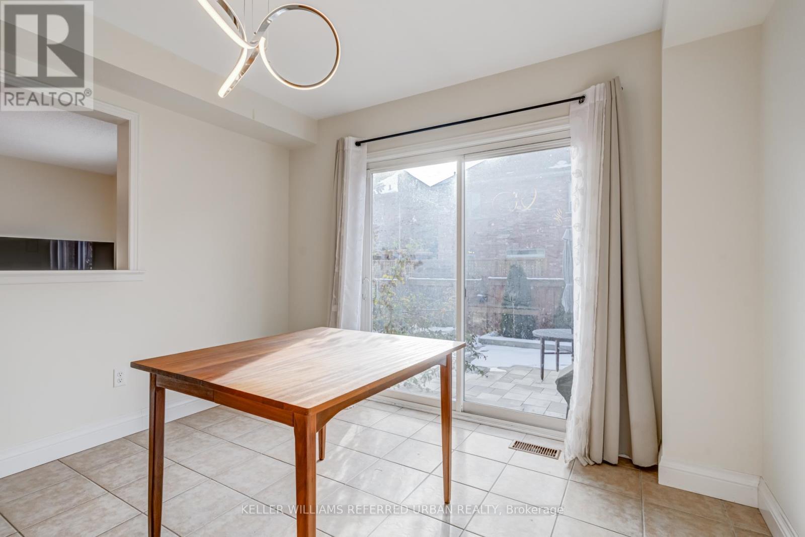 282 Giddings Crescent, Milton, ON - Indoor Photo Showing Other Room