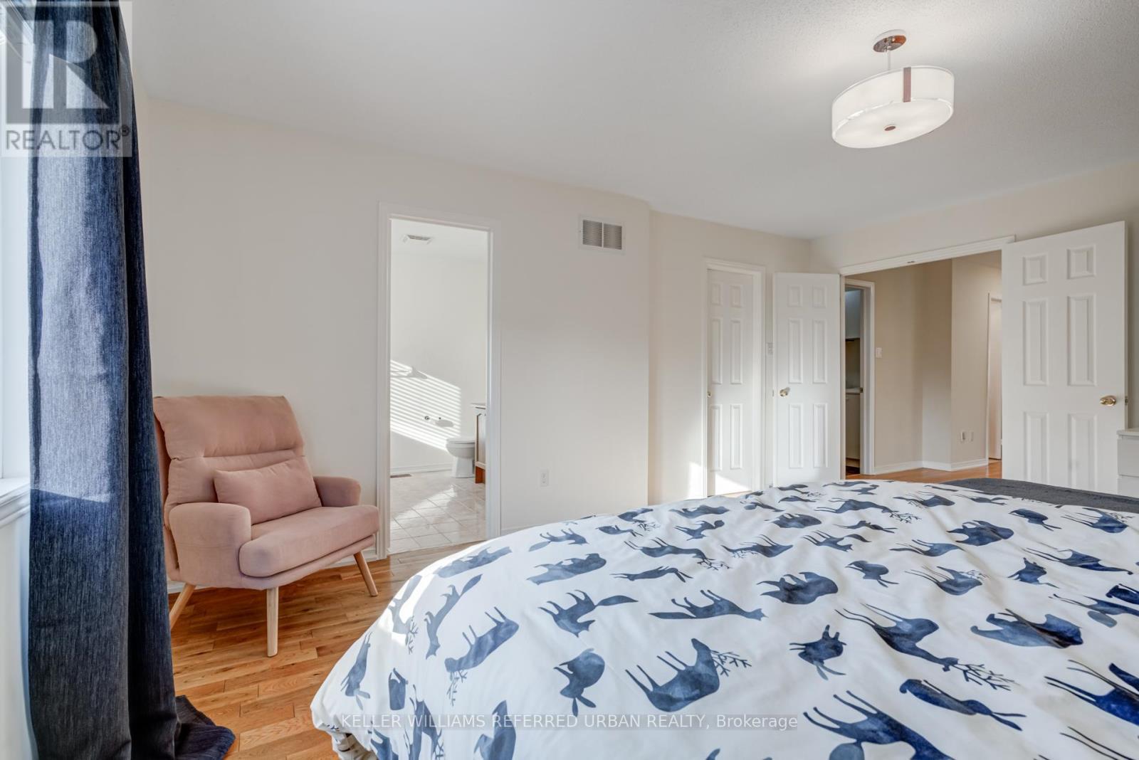 282 Giddings Crescent, Milton, ON - Indoor Photo Showing Bedroom