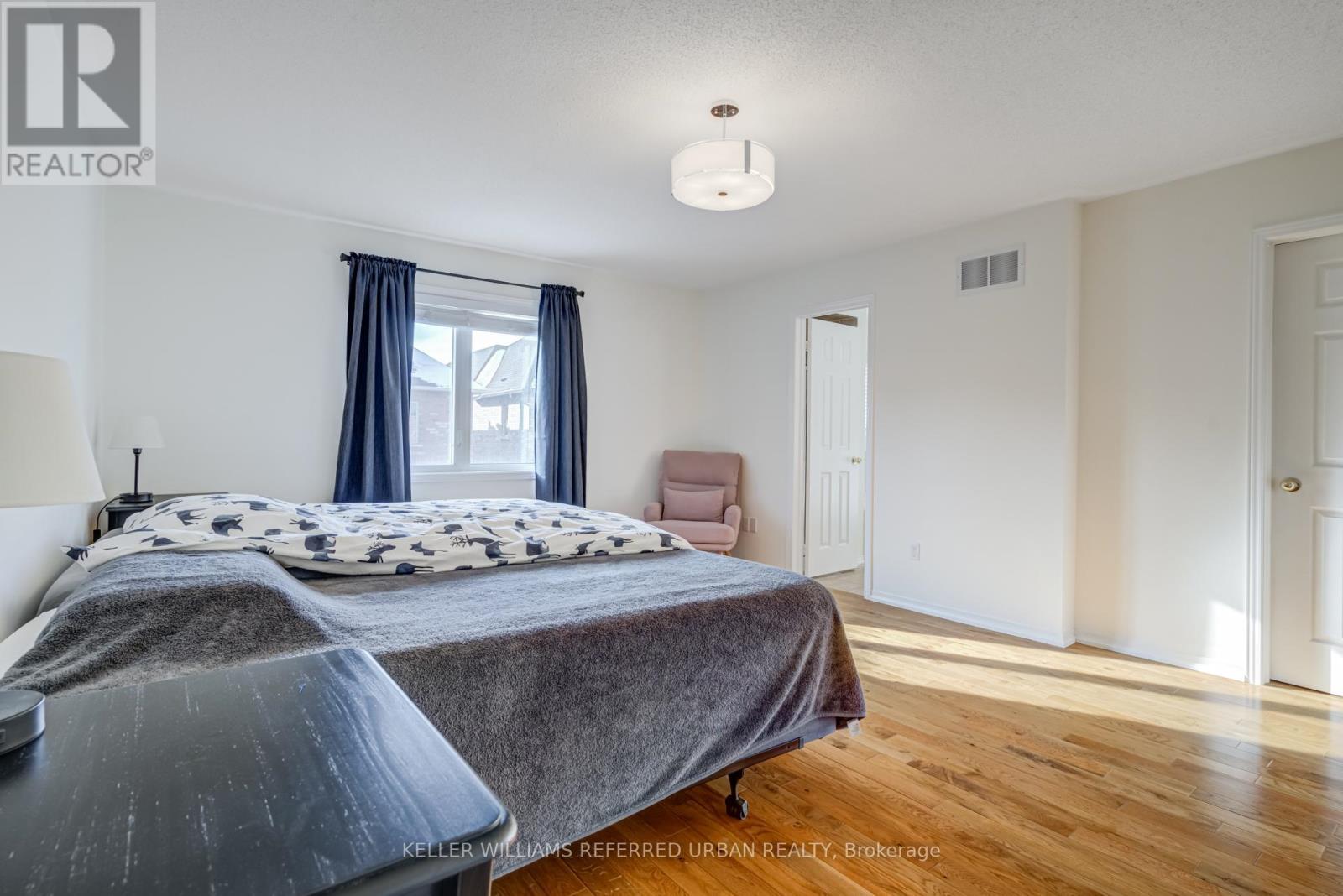 282 Giddings Crescent, Milton, ON - Indoor Photo Showing Bedroom
