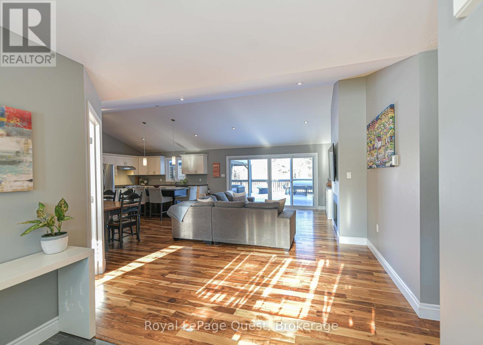 2044 Marchmont Road, Severn (Marchmont), ON - Indoor