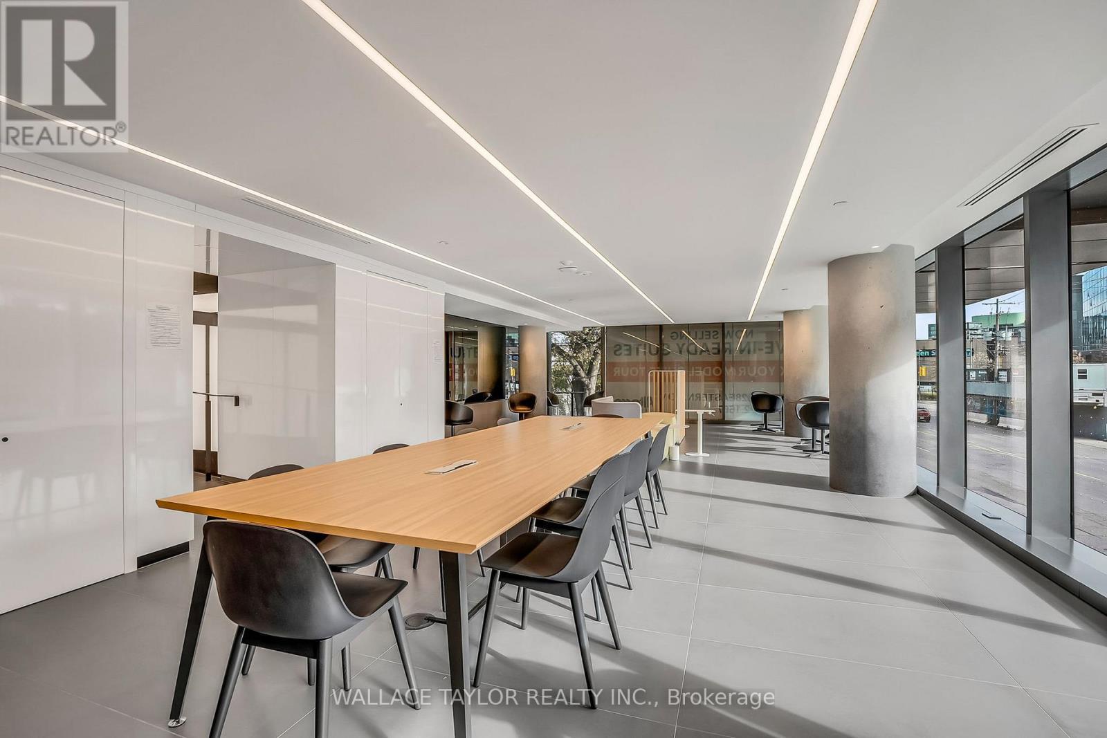 1013 - 28 Eastern Avenue, Toronto, ON - Indoor