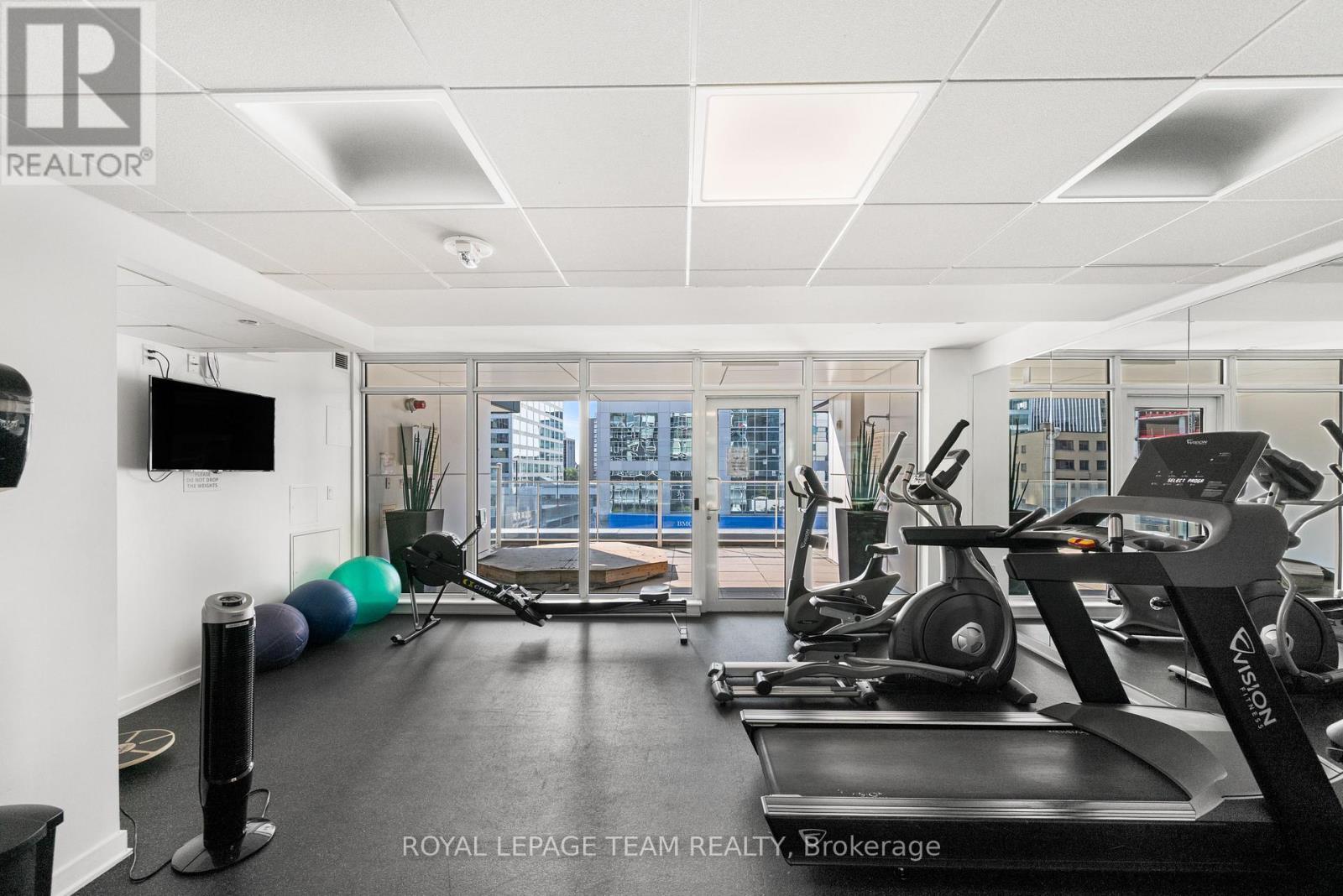 2103 - 199 Slater Street, Ottawa, ON - Indoor Photo Showing Gym Room