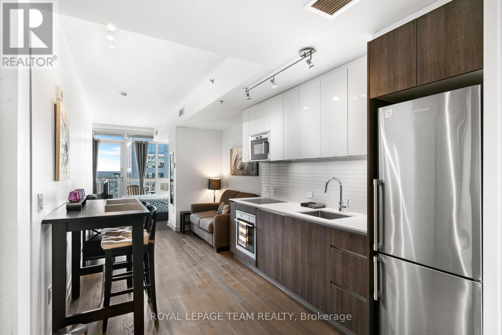 2103 - 199 Slater Street, Ottawa, ON - Indoor Photo Showing Kitchen With Stainless Steel Kitchen With Upgraded Kitchen
