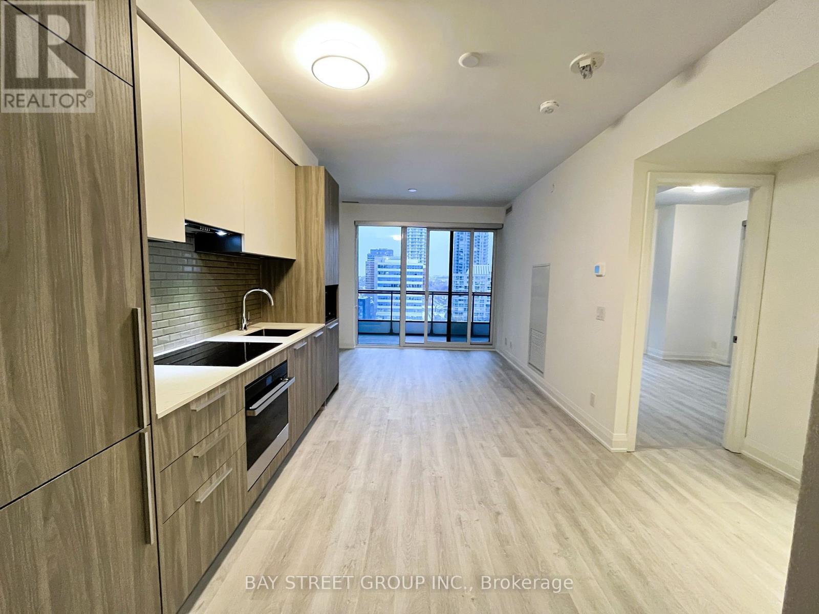1211 - 65 Broadway Avenue, Toronto, ON - Indoor Photo Showing Kitchen