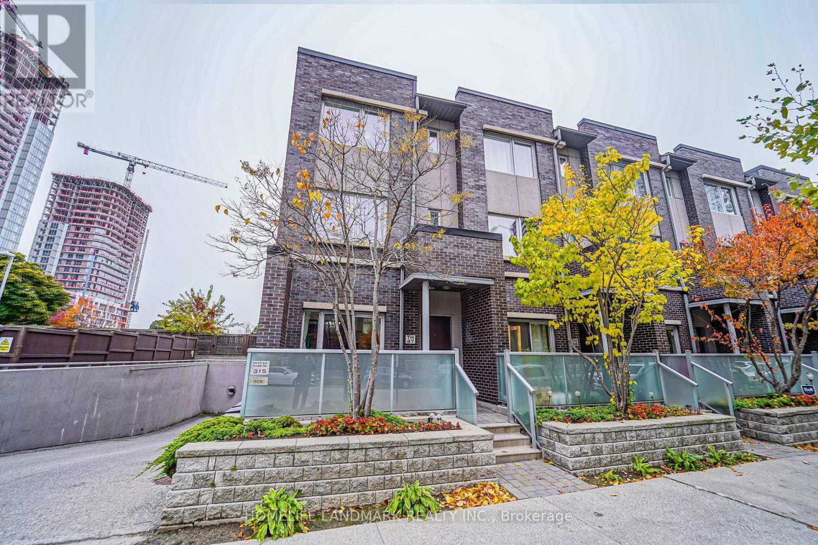 Th47 - 315 Village Green Square W, Toronto, ON - Outdoor