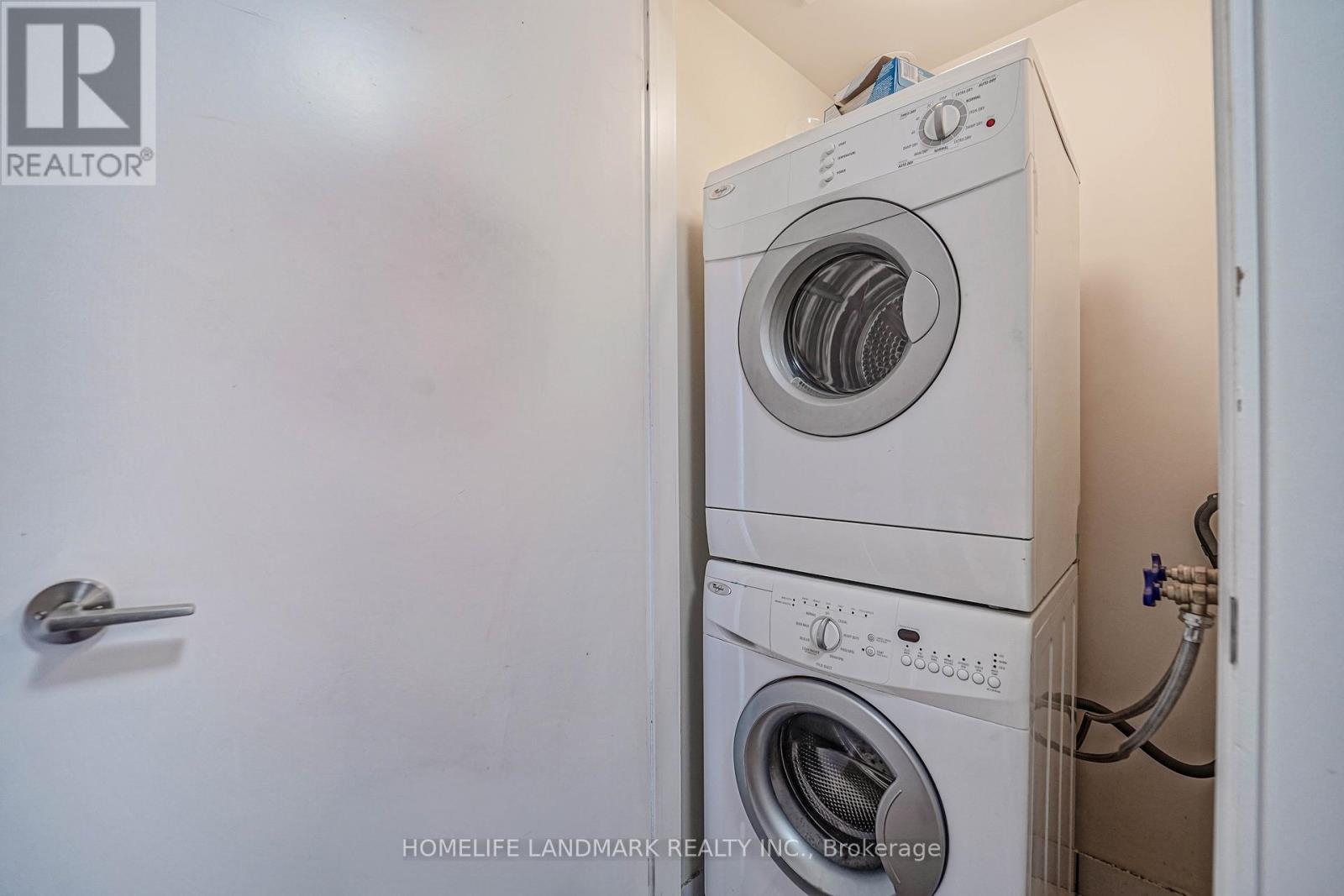 Th47 - 315 Village Green Square W, Toronto, ON - Indoor Photo Showing Laundry Room