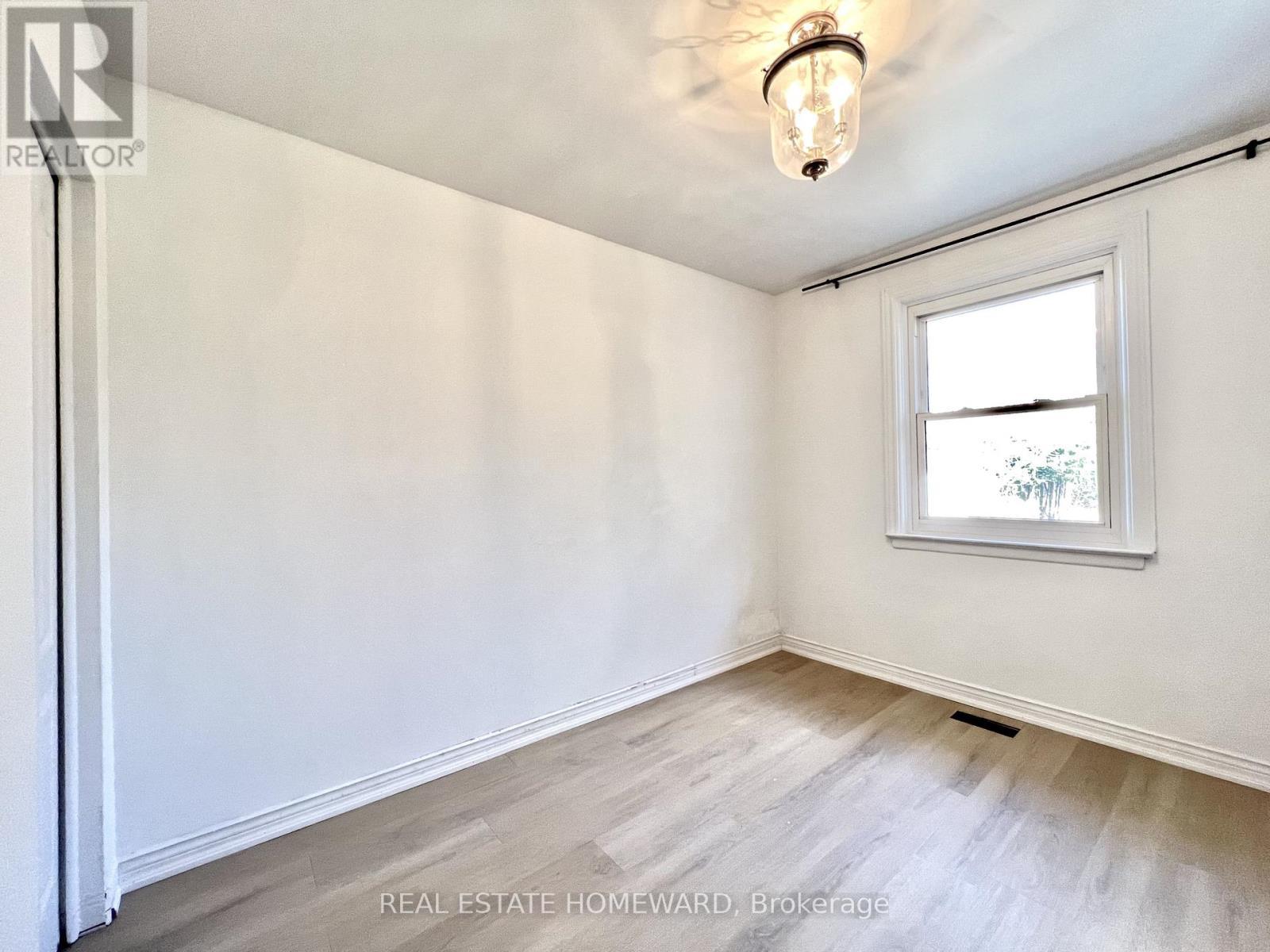 Main Floor - 67 Brenda Crescent W, Toronto, ON - Indoor Photo Showing Other Room