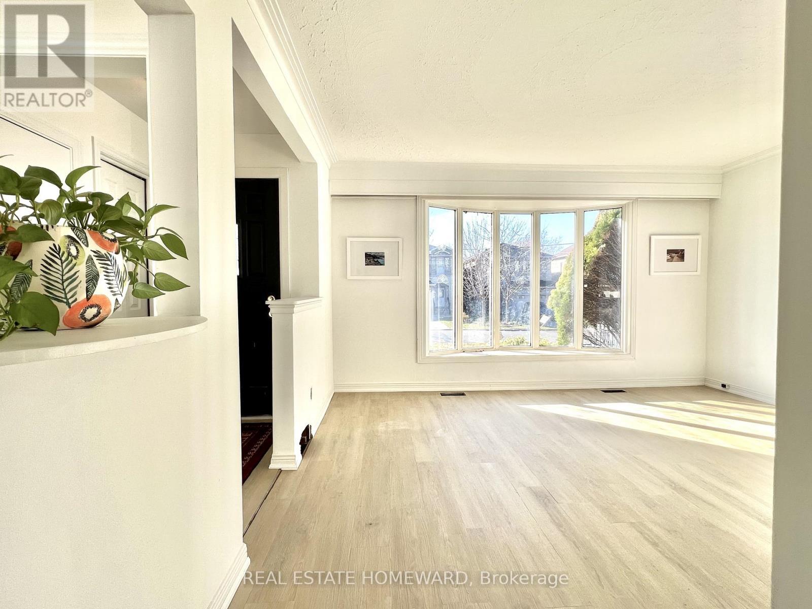 Main Floor - 67 Brenda Crescent W, Toronto, ON - Indoor Photo Showing Other Room