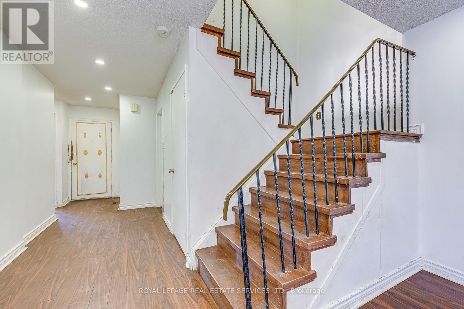 66 Banting Crescent, Brampton, ON - Indoor Photo Showing Other Room