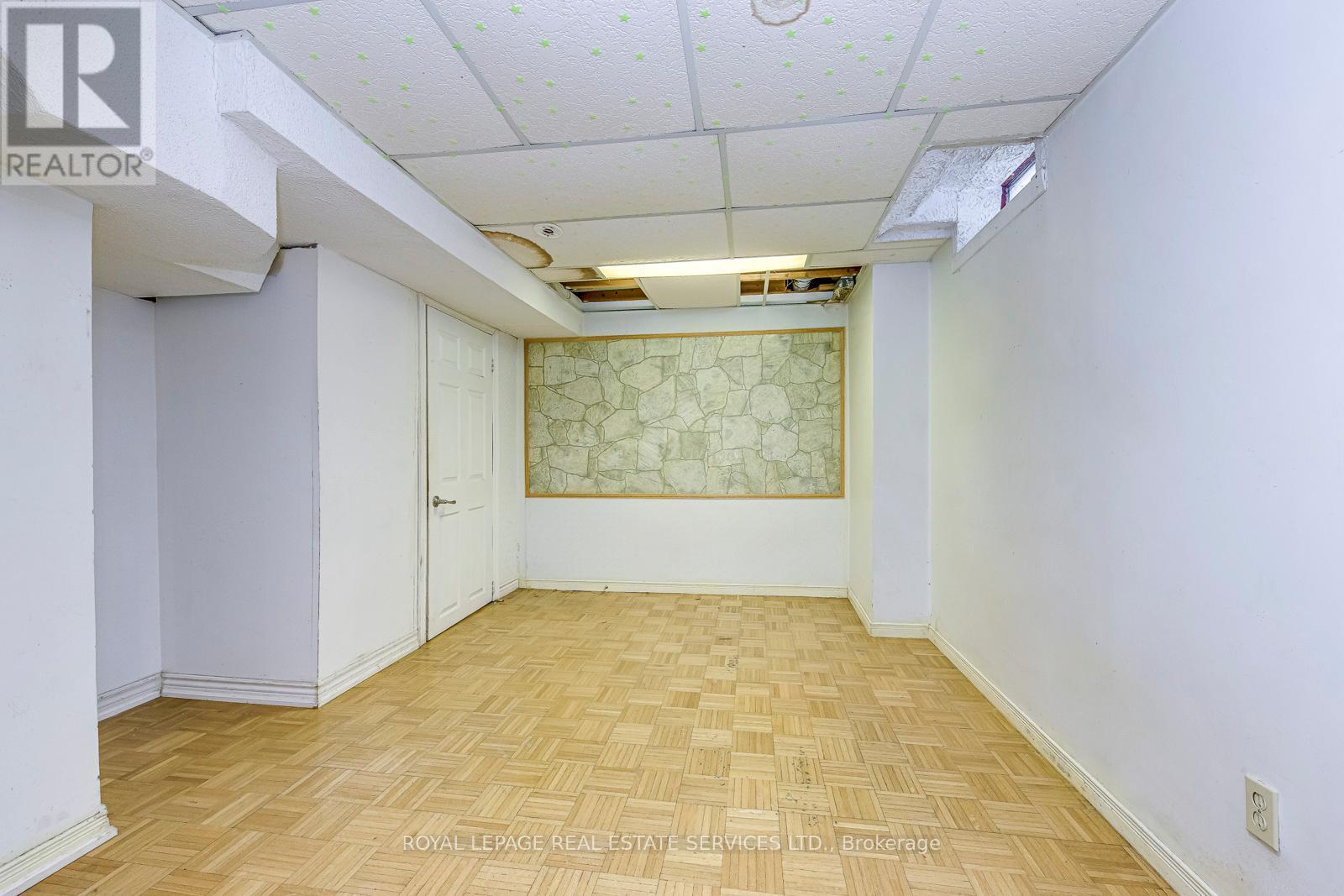 66 Banting Crescent, Brampton, ON - Indoor Photo Showing Other Room