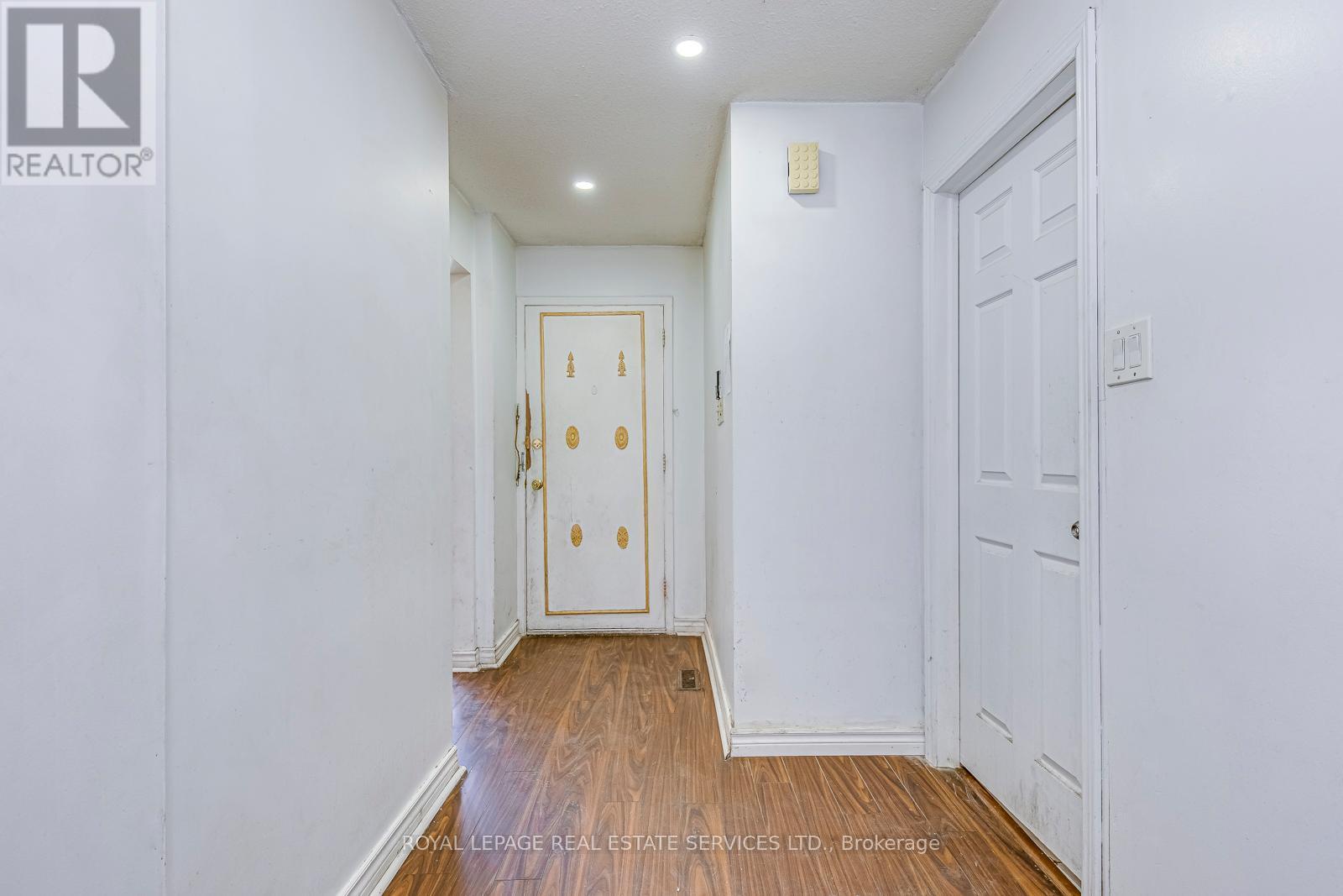 66 Banting Crescent, Brampton, ON - Indoor Photo Showing Other Room