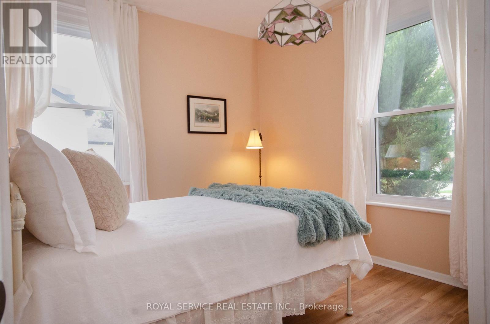 87 Hope Street N, Port Hope, ON - Indoor Photo Showing Bedroom