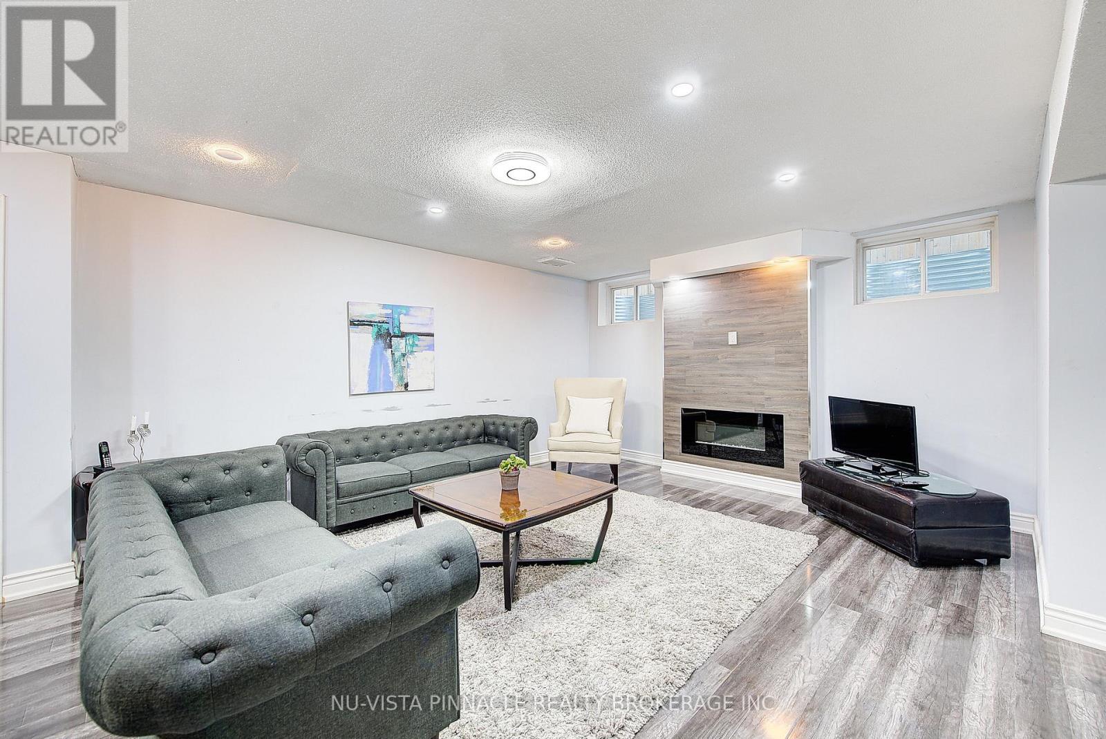 3069 Tokala Trail, London North (North S), ON - Indoor With Fireplace