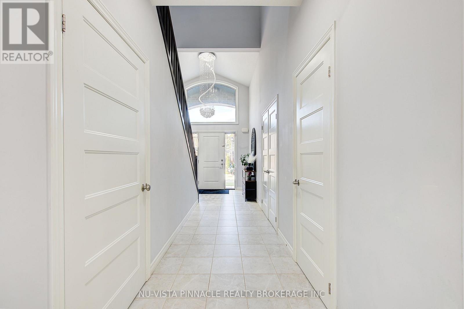 3069 Tokala Trail, London North (North S), ON - Indoor Photo Showing Other Room