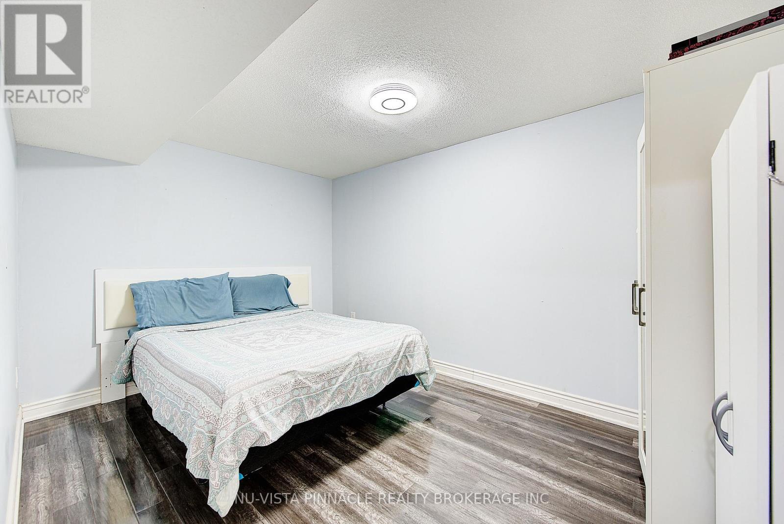 3069 Tokala Trail, London North (North S), ON - Indoor Photo Showing Bedroom