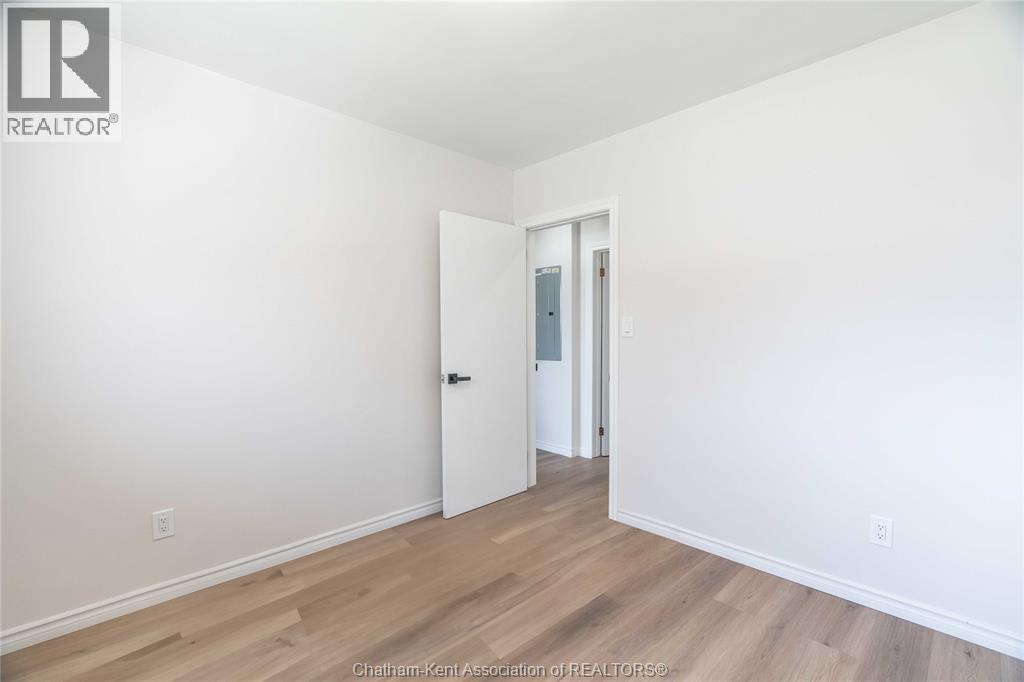 39 Alden Street, Chatham, ON - Indoor Photo Showing Other Room