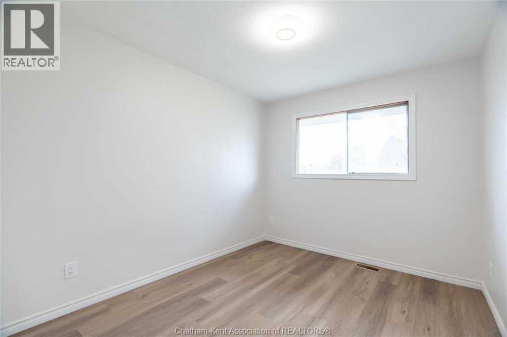 39 Alden Street, Chatham, ON - Indoor Photo Showing Other Room