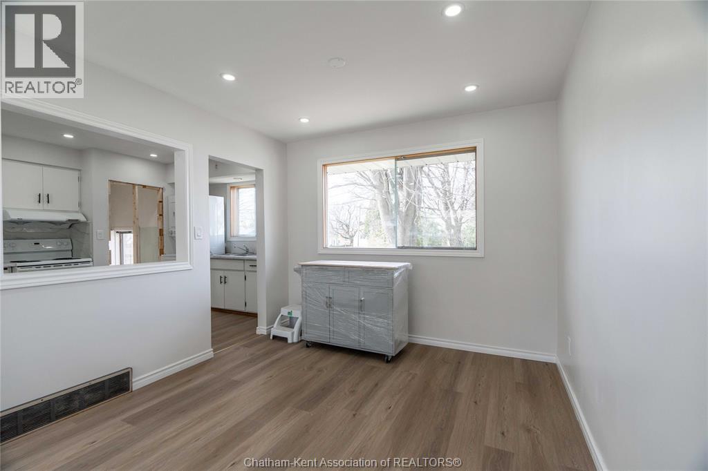 39 Alden Street, Chatham, ON - Indoor Photo Showing Other Room