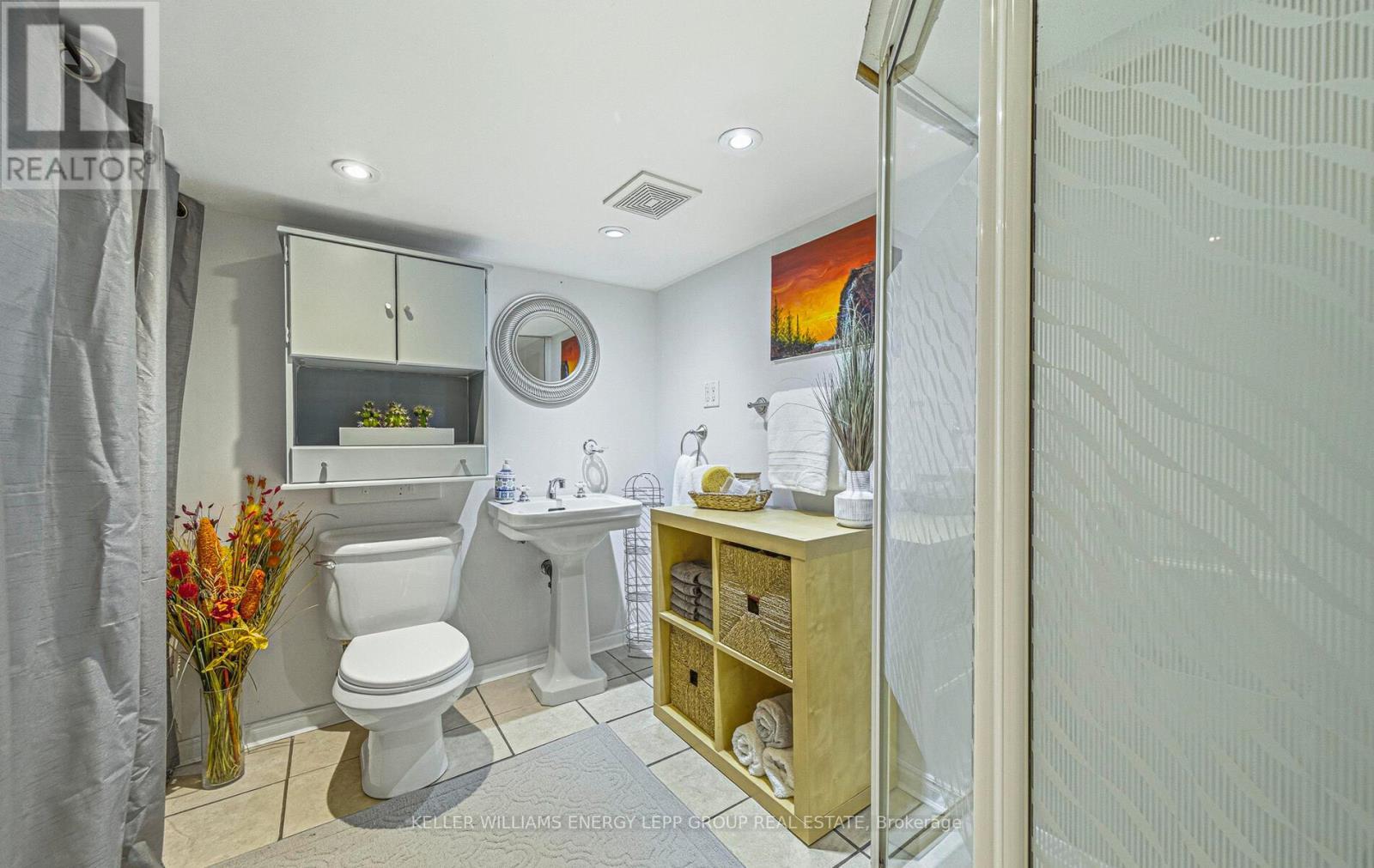 113 Kaiser Crescent, Oshawa (O'Neill), ON - Indoor Photo Showing Bathroom