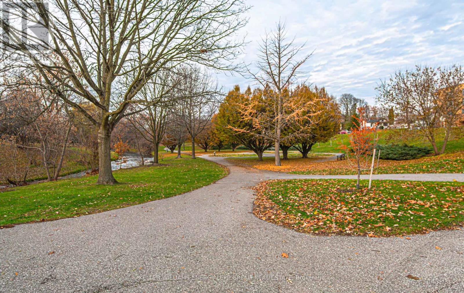 113 Kaiser Crescent, Oshawa (O'Neill), ON - Outdoor