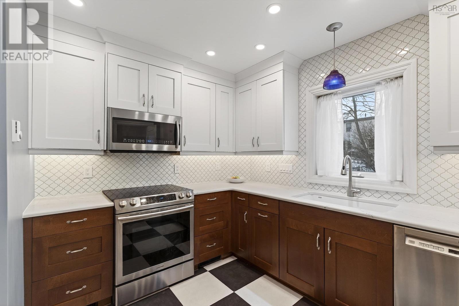 Kitchen - 5313 Russell Street, Halifax, NS
