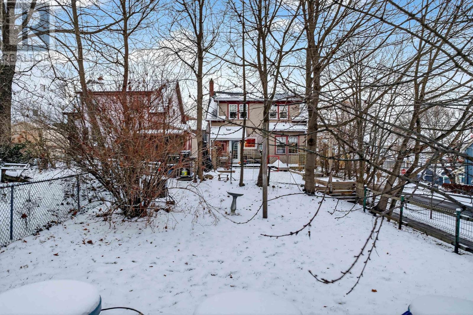 Yard - 5313 Russell Street, Halifax, NS